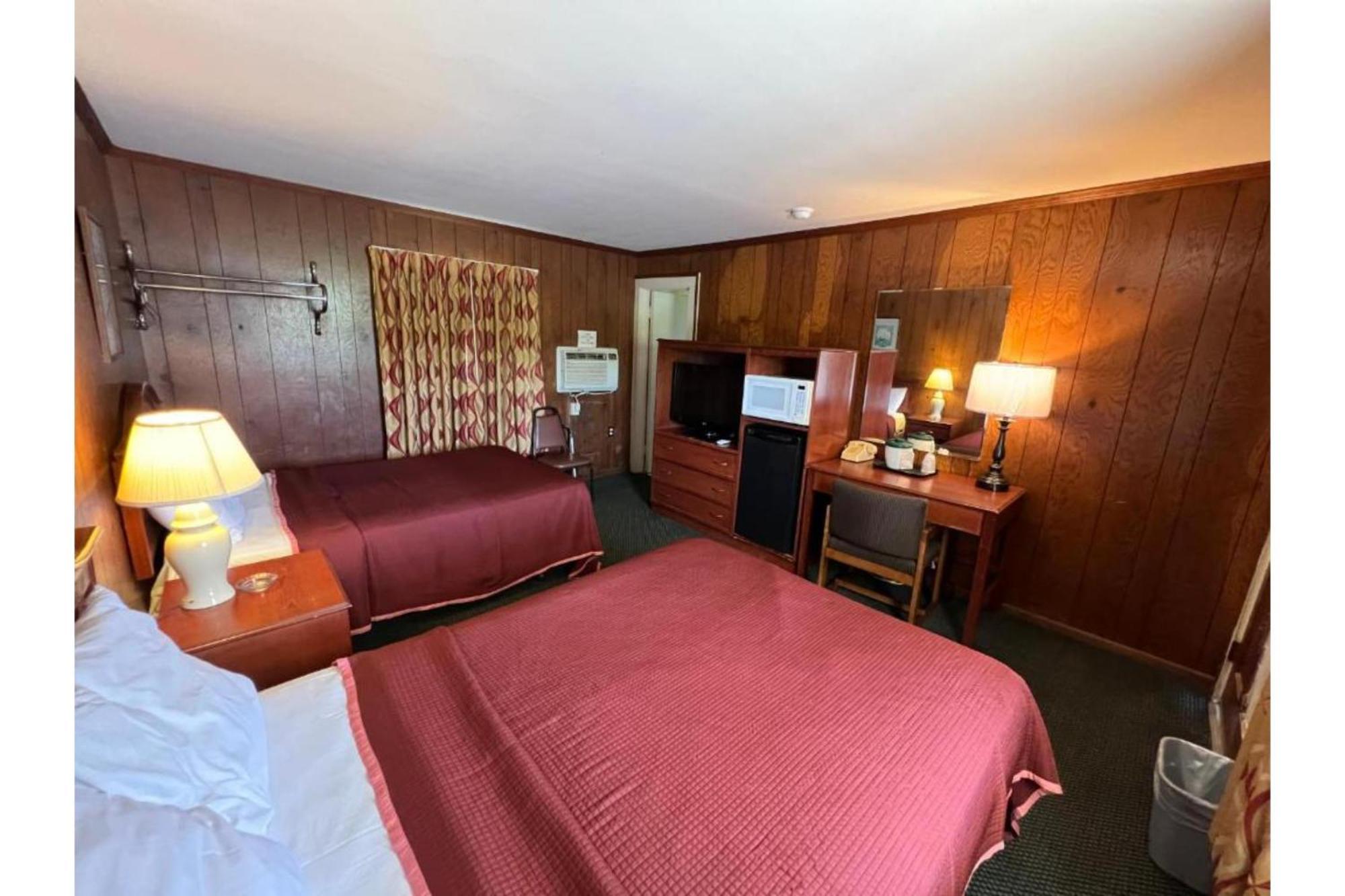 Relax Inn By Oyo Natural Bridge I-81 Exterior foto