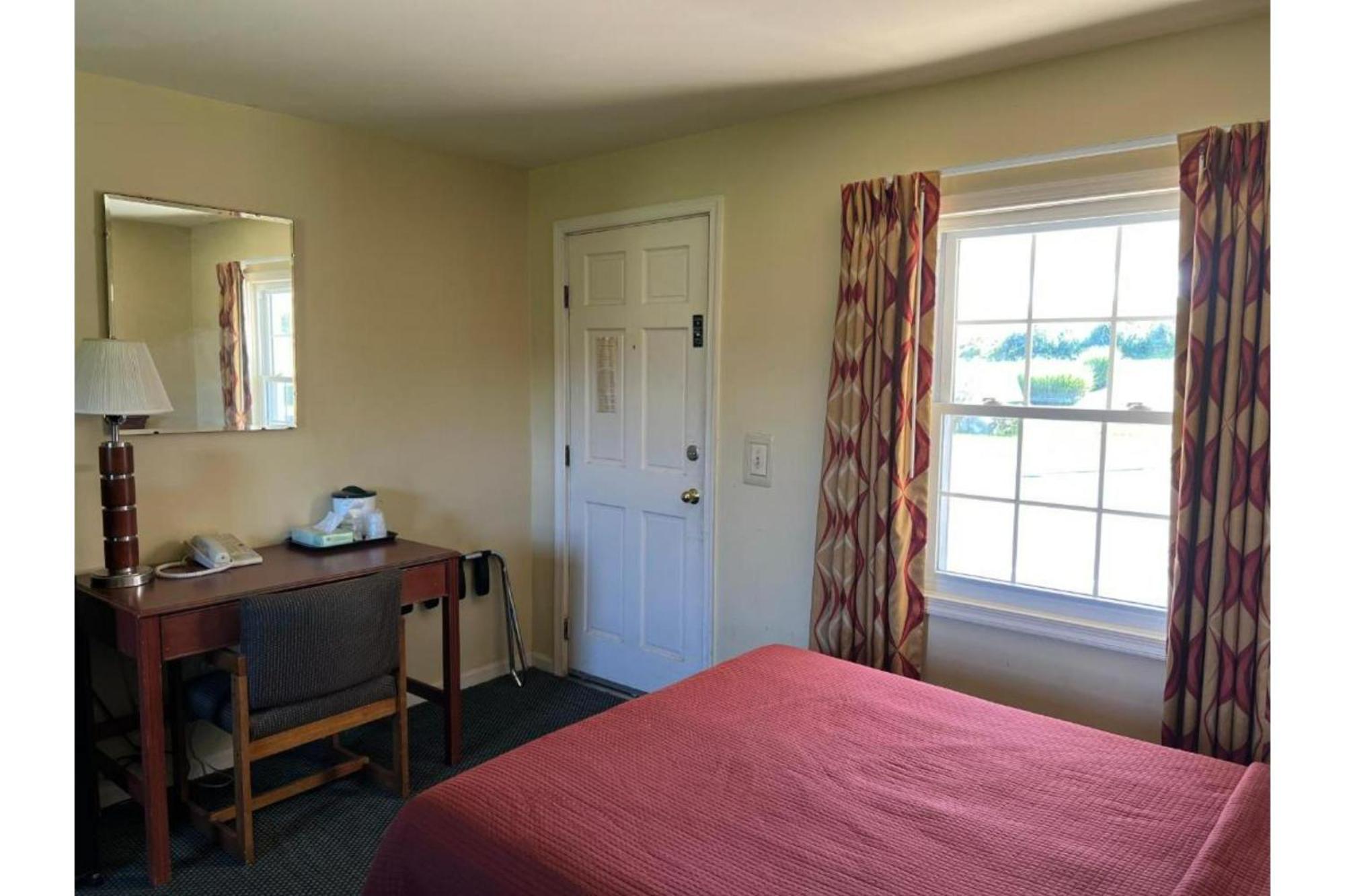 Relax Inn By Oyo Natural Bridge I-81 Exterior foto