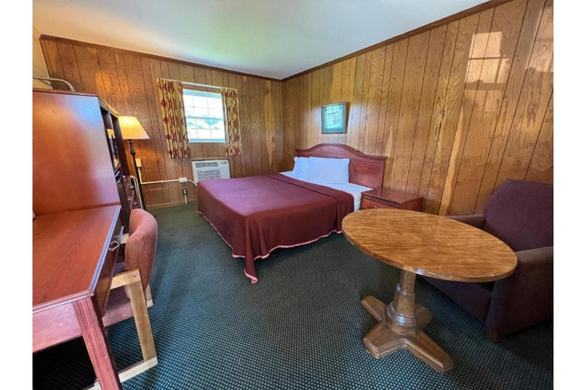 Relax Inn By Oyo Natural Bridge I-81 Exterior foto