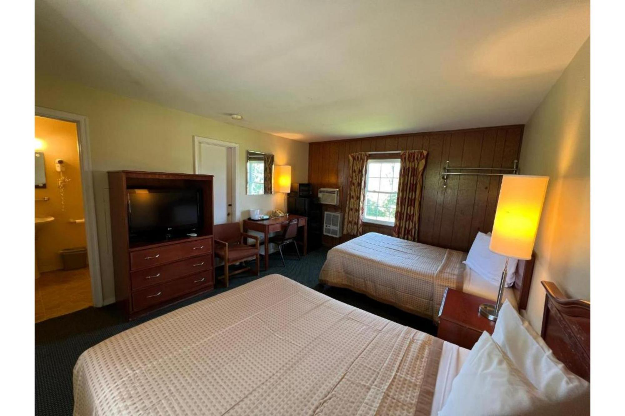 Relax Inn By Oyo Natural Bridge I-81 Exterior foto