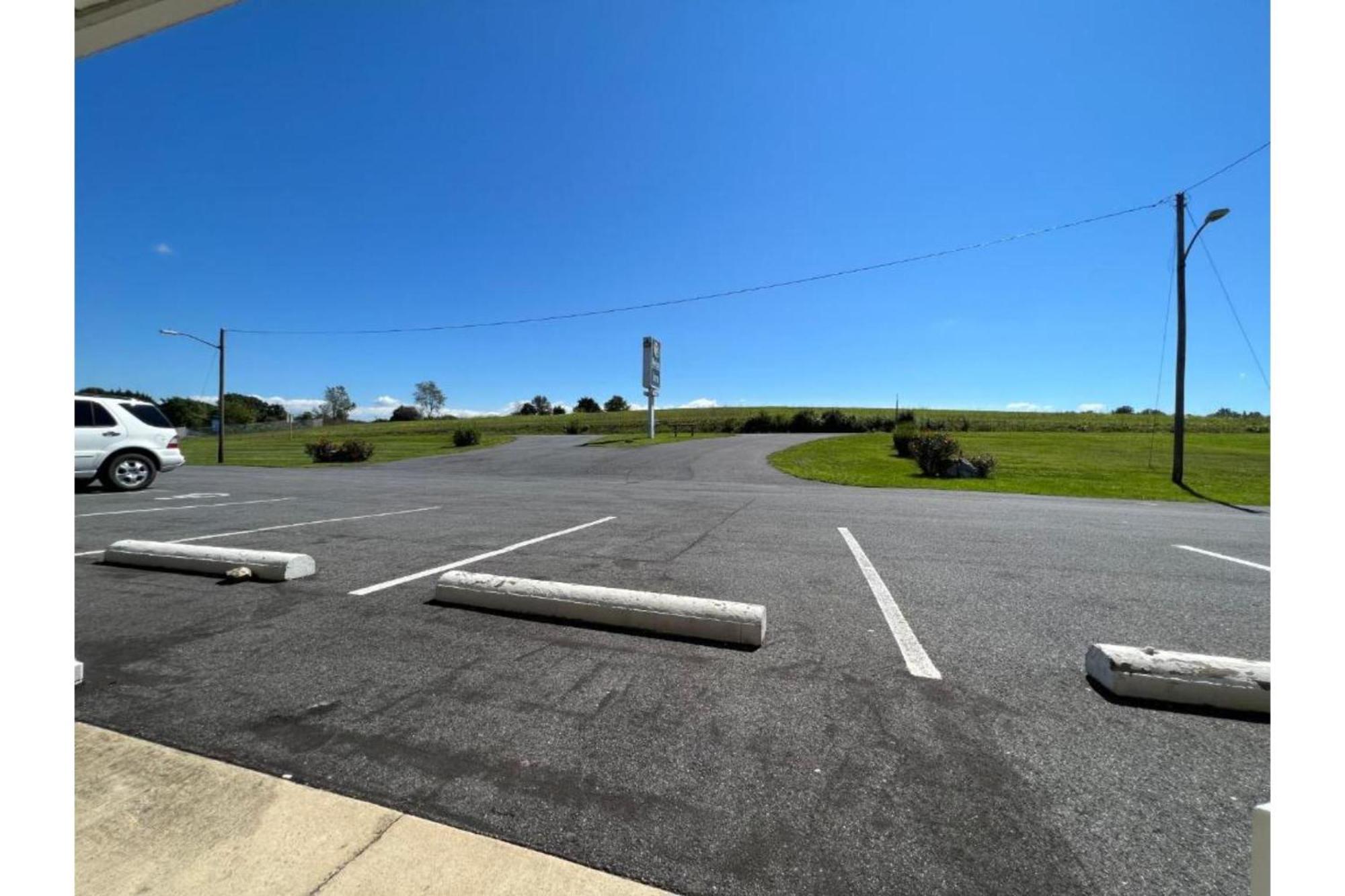 Relax Inn By Oyo Natural Bridge I-81 Exterior foto