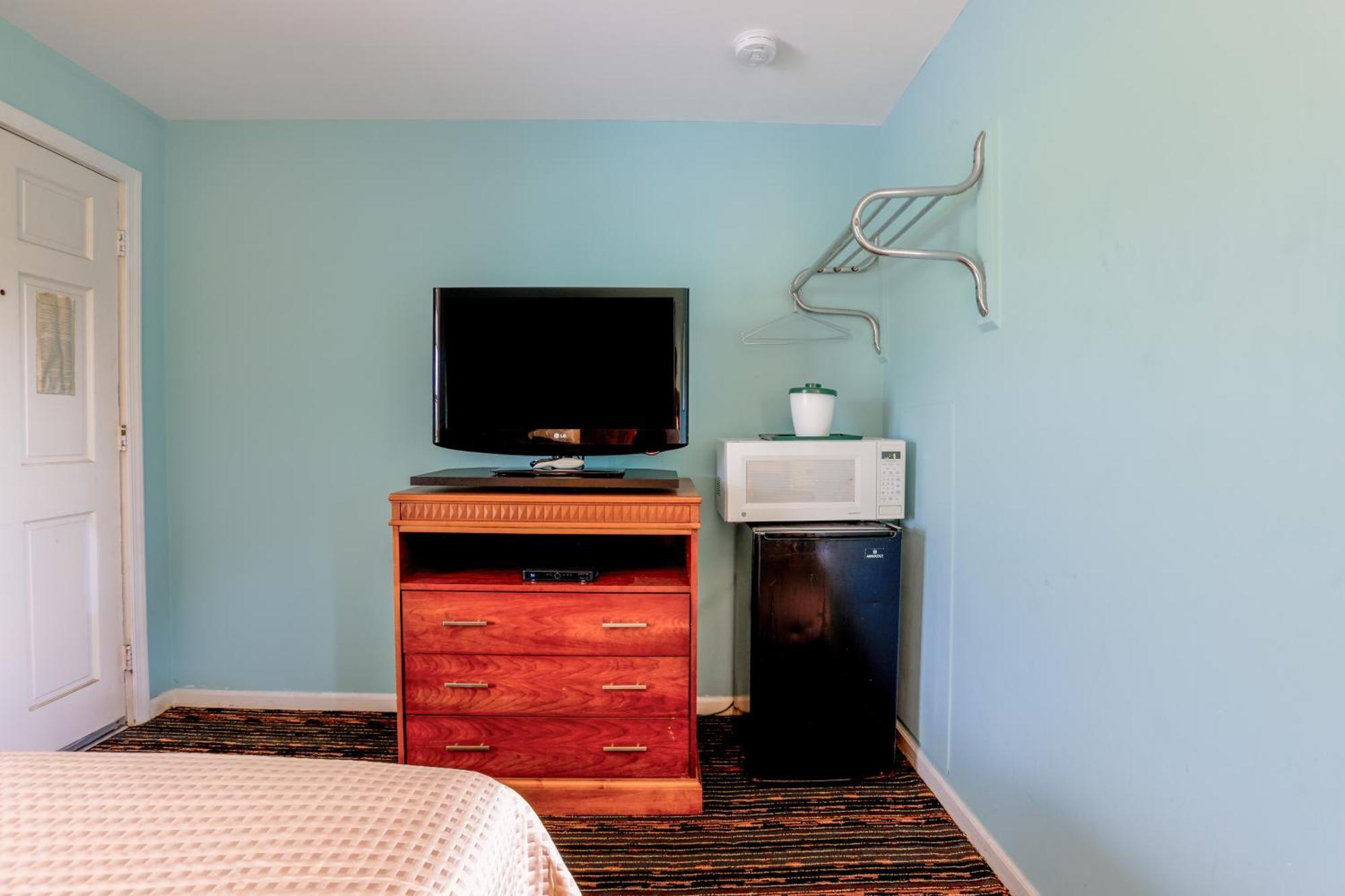 Relax Inn By Oyo Natural Bridge I-81 Exterior foto