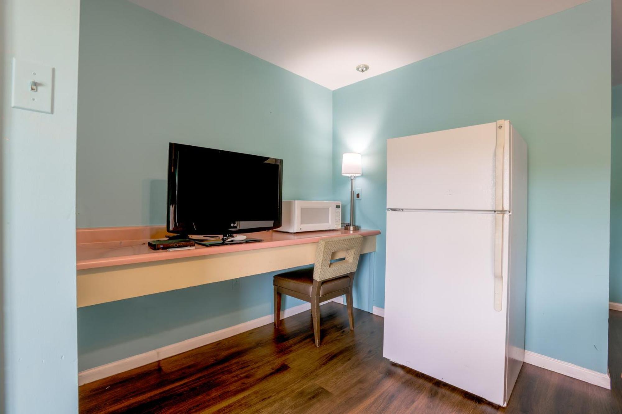 Relax Inn By Oyo Natural Bridge I-81 Exterior foto